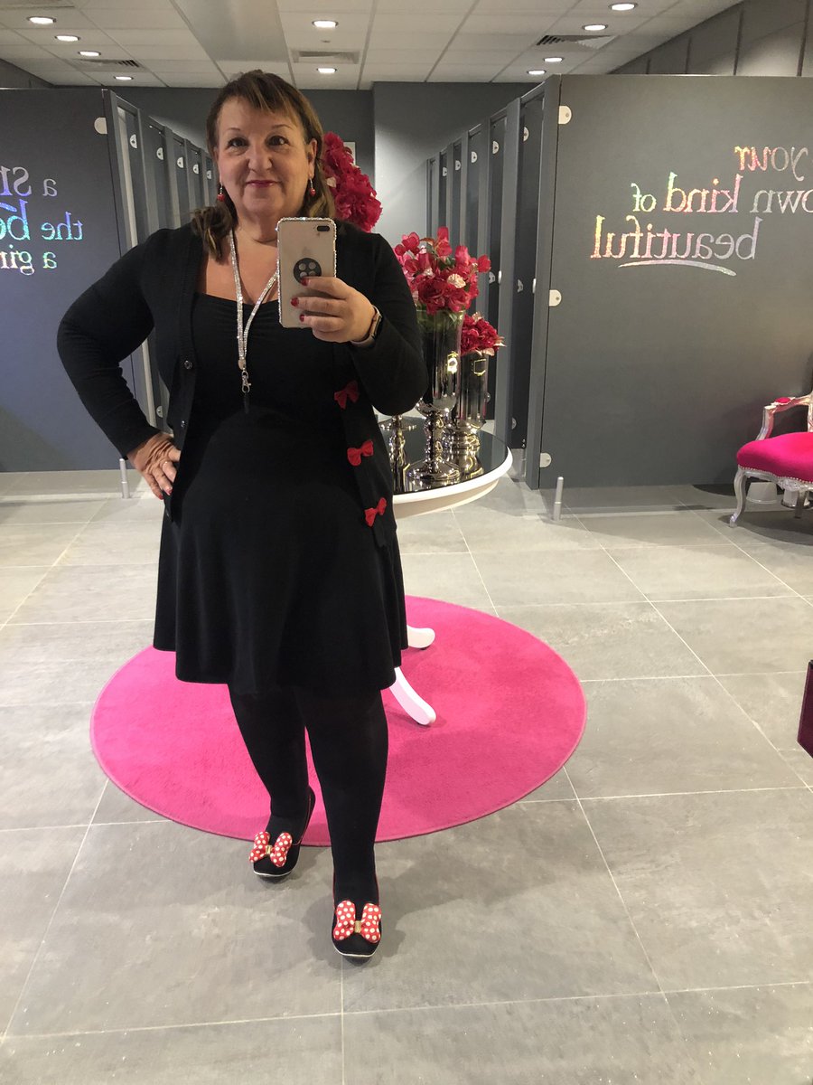 lynn_sheridan's tweet image. Welcome to all my new followers on #twitter thanks to @SlimmingWorld #promotionplus #training .I’m delighted to have hit 5,000 followers! How exciting!!! ❤️❤️