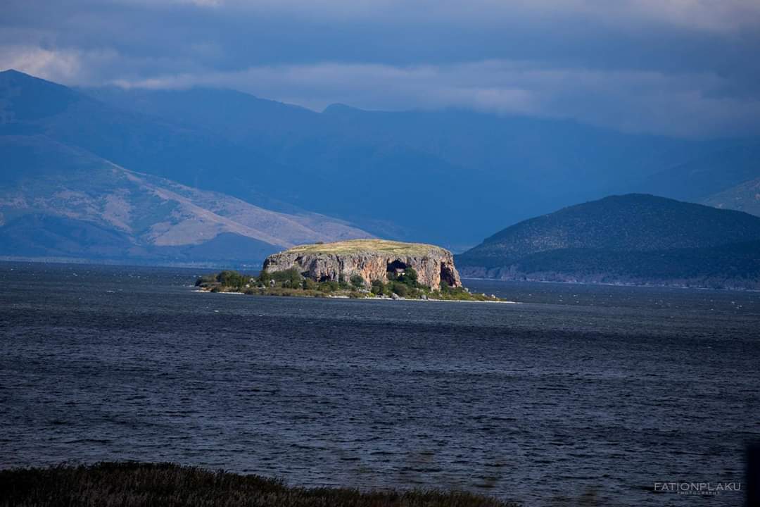 fationplaku1's tweet photo. Discover Albania
#discoveralbania #visitalbania #nature #followme #backpacking #twitter #travel #drone #dji #outdoorphotography #wanderful_places #naturephotography #twitter #exploremore #beach #sea #outdoor #caves #tirane #photooftheday #canon #LetsExplore #underwater #suiming https://t.co/DHe1b8Totv