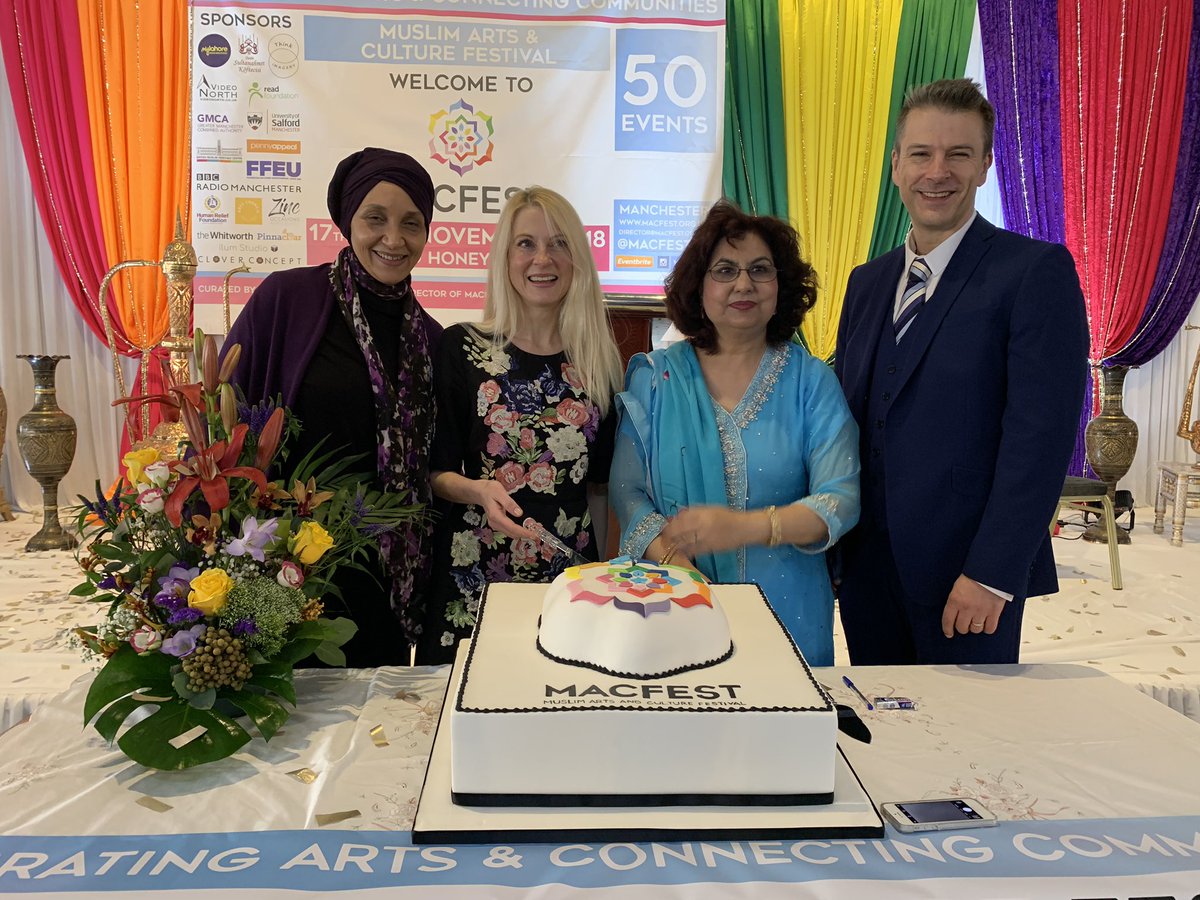 UkCDM's tweet photo. Muslim Art &amp; culture so much learning @_lovemanchester @numanazmi @McrCulturePship @MACFESTUK @MuslimCouncil @MuslimHeritage https://t.co/p1GxZDwdaM