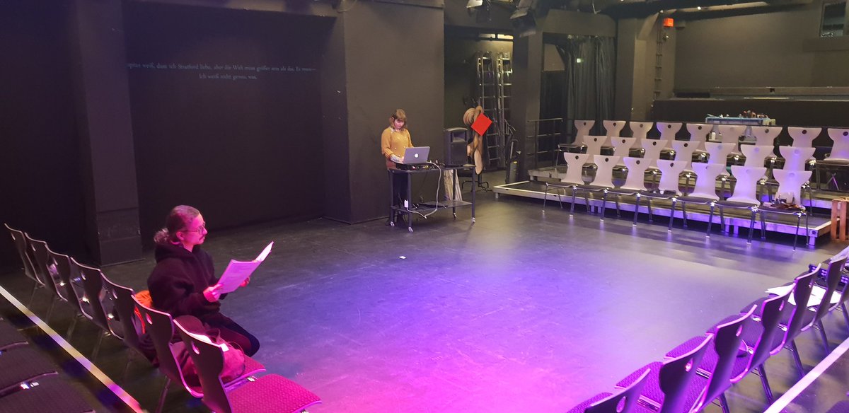 katherinelmoran's tweet photo. Wrapped up in all things #Stuttgart for #SETT18 @tri_buehne. First show tonight! #WillOnTour https://t.co/8JUfLuquGI