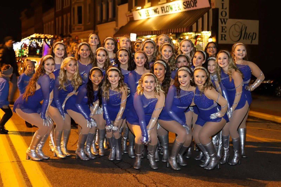 WVRoughriders's tweet photo. Roughriders bring in the holidays @ The Perkins Restaurant and Bakery Fantasy in Lights Parade in Wheeling WVA last night!!! Photos by @ontheroad_media 🎥 @IntelligencerWV @WTRF7News @WTOV9 @TheTimesLeader @HeraldStar @WesBancoArena @DowntownWHG @CityofWheeling @MayorWheeling https://t.co/YM7i3Wc66I