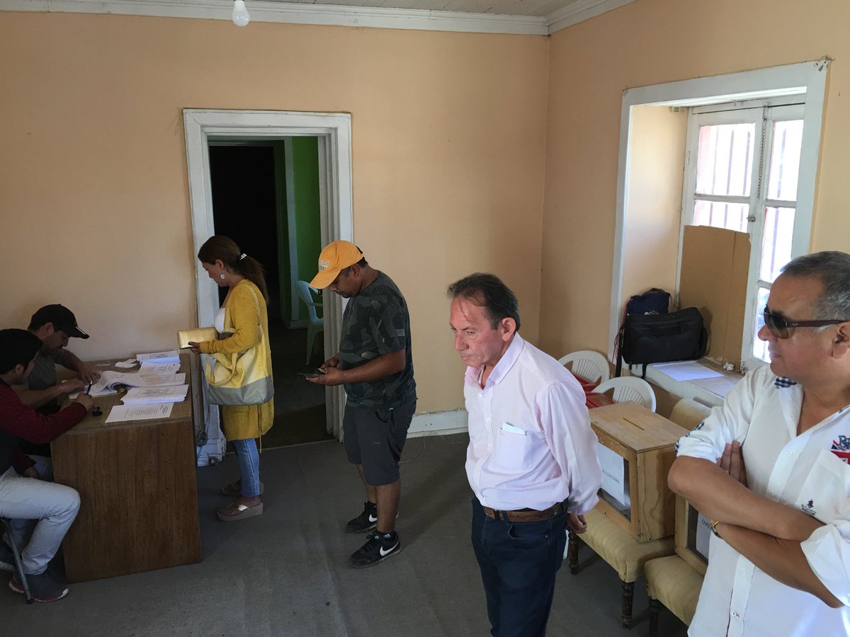jorgevillarg's tweet photo. Local de votación de Ovalle, Región de Coquimbo #internasRN #RNvota https://t.co/3JCczOW5YK