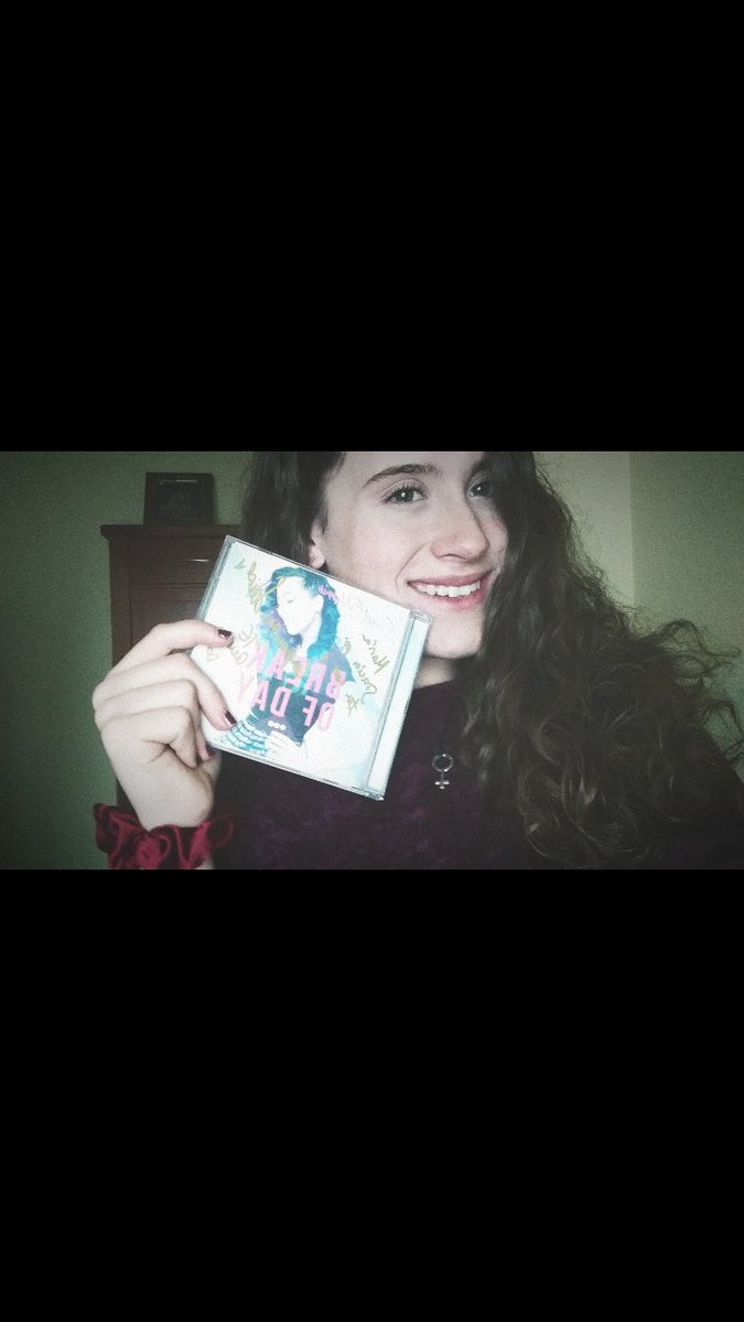 CFOSoniaComVal's tweet image. "El tiempo pasa, la esencia permanece " 💙💛❤
@SweetCalifornia (@SoniaSweetC)