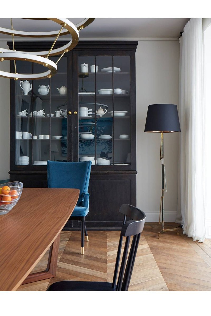 _houseandgarden's tweet photo. An inspiring modern scheme for a Victorian house. https://t.co/yHFcNkfIyy https://t.co/fyC8E046bC