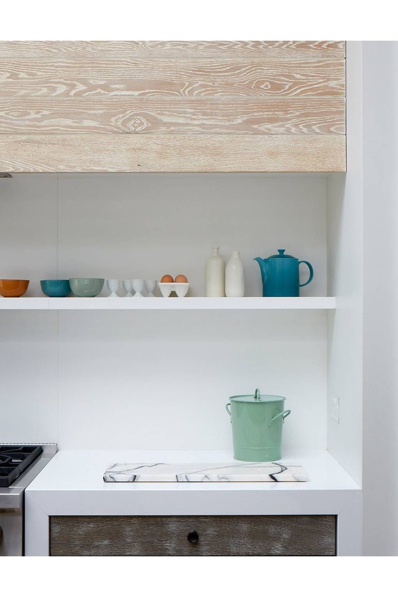 _houseandgarden's tweet photo. An inspiring modern scheme for a Victorian house. https://t.co/yHFcNkfIyy https://t.co/fyC8E046bC