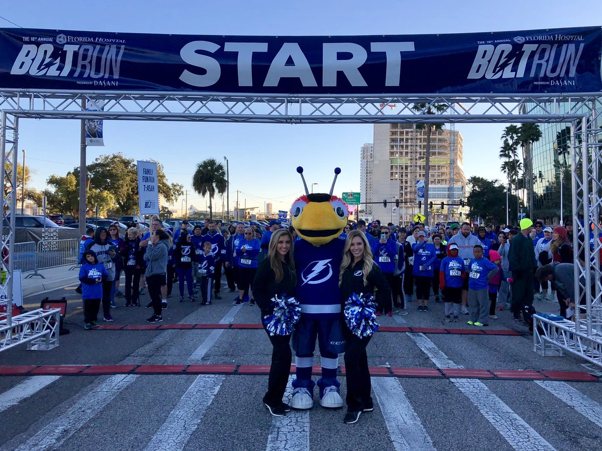 ThunderBugTBL's tweet photo. Shoutout to everyone who came out for the 18th annual @FloridaHospital #BoltRun brought to you by @dasaniwater!!! >:) #GoBolts #BugOnTheRun https://t.co/mbkXNvFDvN