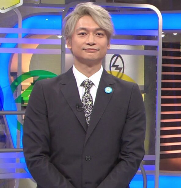 土曜の夜には東京タワー の 柔らかな光包まれる香取慎吾さん
