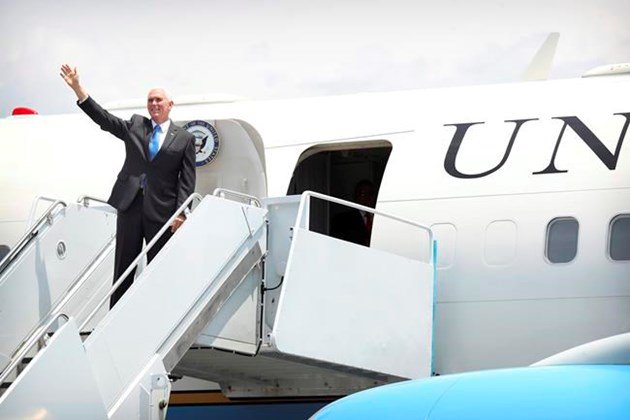 Pence, Xi trade barbs in speeches at Pacific summit bit.ly/2DvGkj9 https://t.co/YCuAXD1WA3