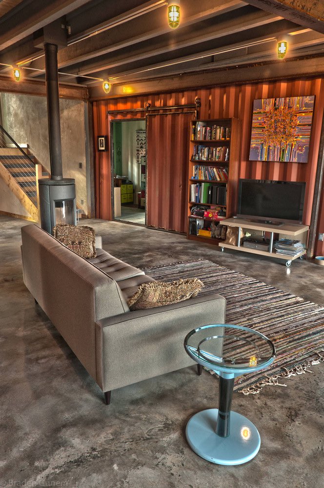 prefabsmallhome's tweet photo. Shipping #ContainerHouse, Nederland, #Colorado by Tomecek Studio Architecture | #Photography by Braden Gunem https://t.co/6tsIEM0KA7
