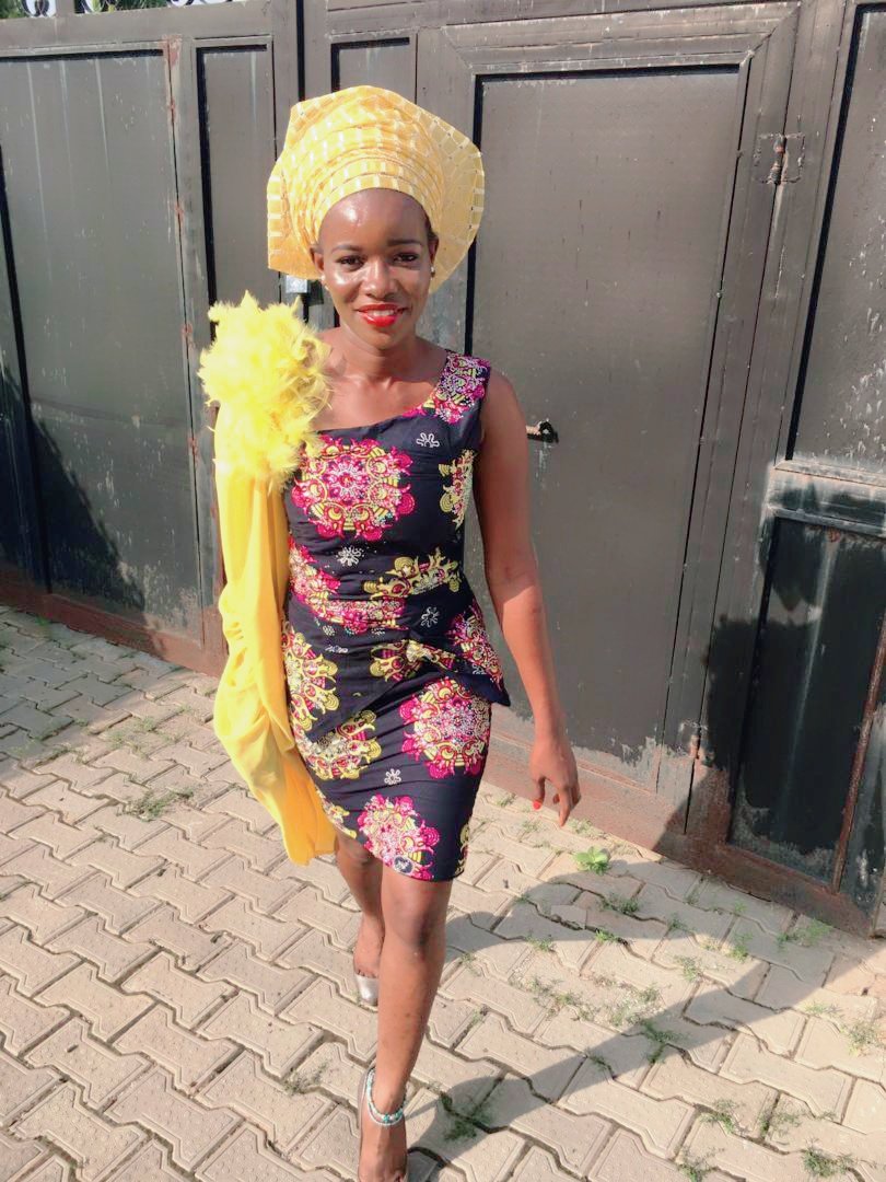 moh_dara's tweet image. Pictures ain't doing enough justice to this owanbe slaying dress.😍😍😍😍 @funbyaramide #fashionunlimited #funoutfits #styleterritory #funaffair #fashiondesigner #abujatailor #readytowear #lifeofastylist❤️ #lifewechoose #tailorgang✂️ #nigeriantailor #Fashionteacher #F.UN #Africa.