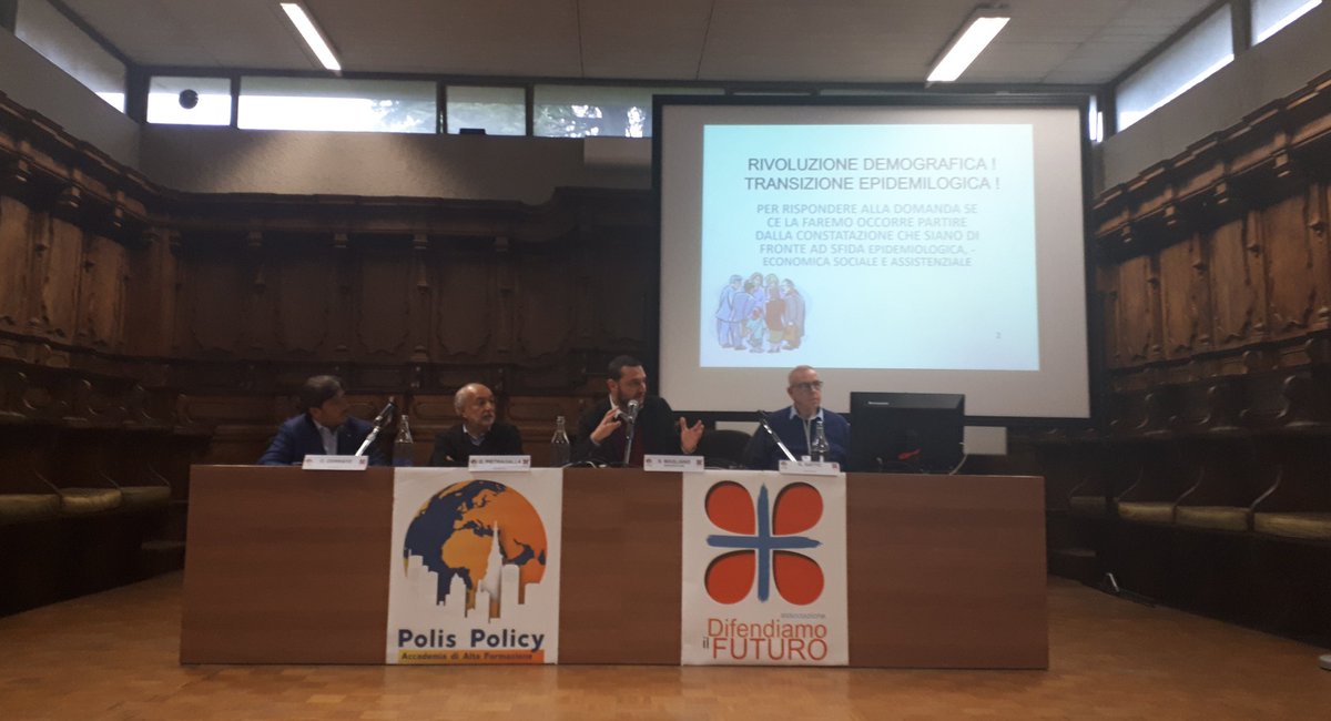 SilvioMagliano's tweet photo. Moderando l'#Agorà del pomeriggio a #PoP18. Insieme a me, al tavolo dei relatori:
👉 Gerardo Gatto (Banco Farmaceutico);
👉 Claudio Cerrato (Fondo Assistenza Benessere S.M.S.);
👉 Giovanbattista Pietragalla (ASL Città di Torino). https://t.co/C4kHxZM0MN