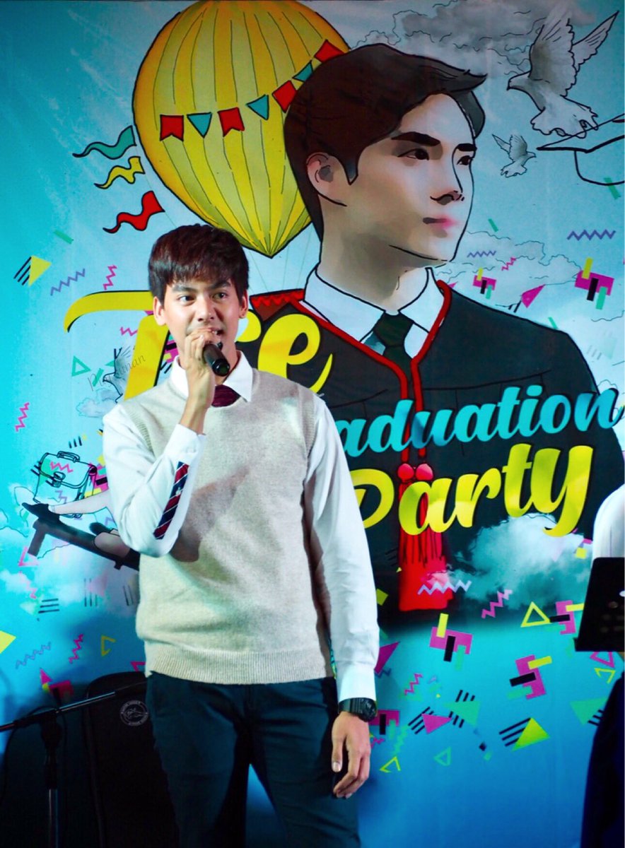 Puy_Sasi's tweet photo. ขอบคุณสรวงสวรรค์ให้เราได้เจอกัน
ขอบคุณคนบนนั้นที่ทำให้ฉันได้พบเธอ
ขอบคุณทุกเรื่องราว
ต้นเหตุที่ในวันนี้ฉันนั้นได้เจอ
เธอสุดที่รัก💛💙🤟🏻😘
#อะไรอะไรก็ตี๋
#เต้ติสชีวิตโลเทค
#TEeTEeSupporter
#เต้ตี๋ชู้รักเรือล่ม
#TEeGraduationDay https://t.co/h8hL1oRvgA