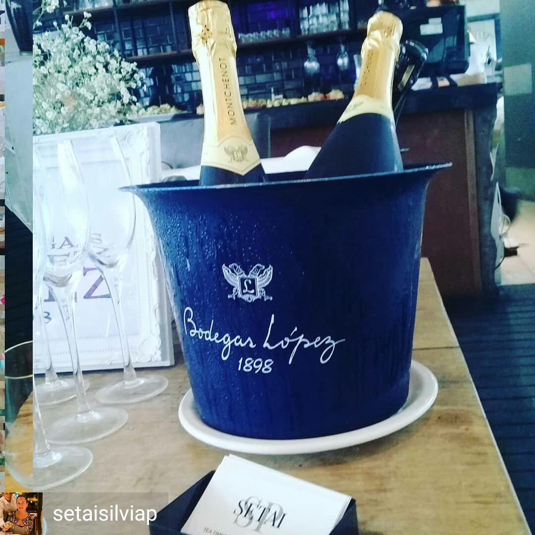 setaicatas1's tweet photo. https://t.co/WBVfZg2YXX Ahora en @cabolargobeach #manaña de #brunch para #revistabiendelsur @setaicatas1 #bodegaslopez @eduardo_lopezl https://t.co/v8bwMHe62i