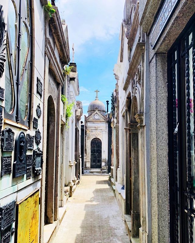 Getting lost in the maze of La Recoleta ✨ ift.tt/2Bdb4DD