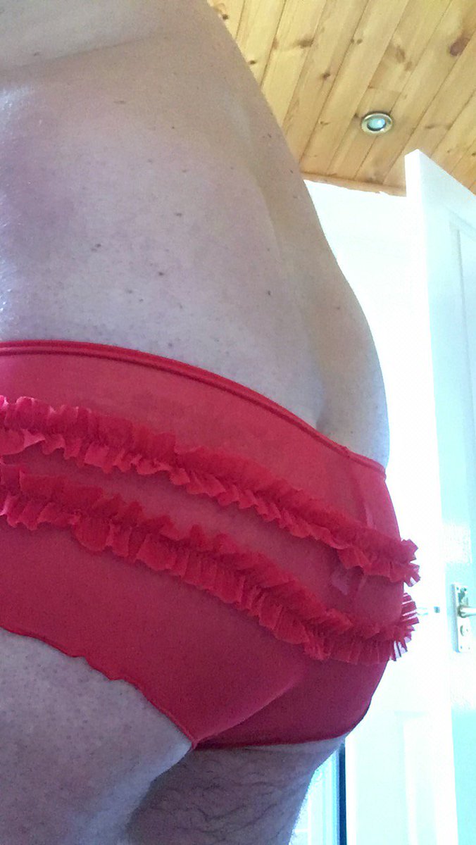 MatildaSissy's tweet photo. When Mistress demands frilly knickers Sissy obeys 
@KathrynMistress #dailypanties #ChastityStatus https://t.co/UWRoOwDtj4
