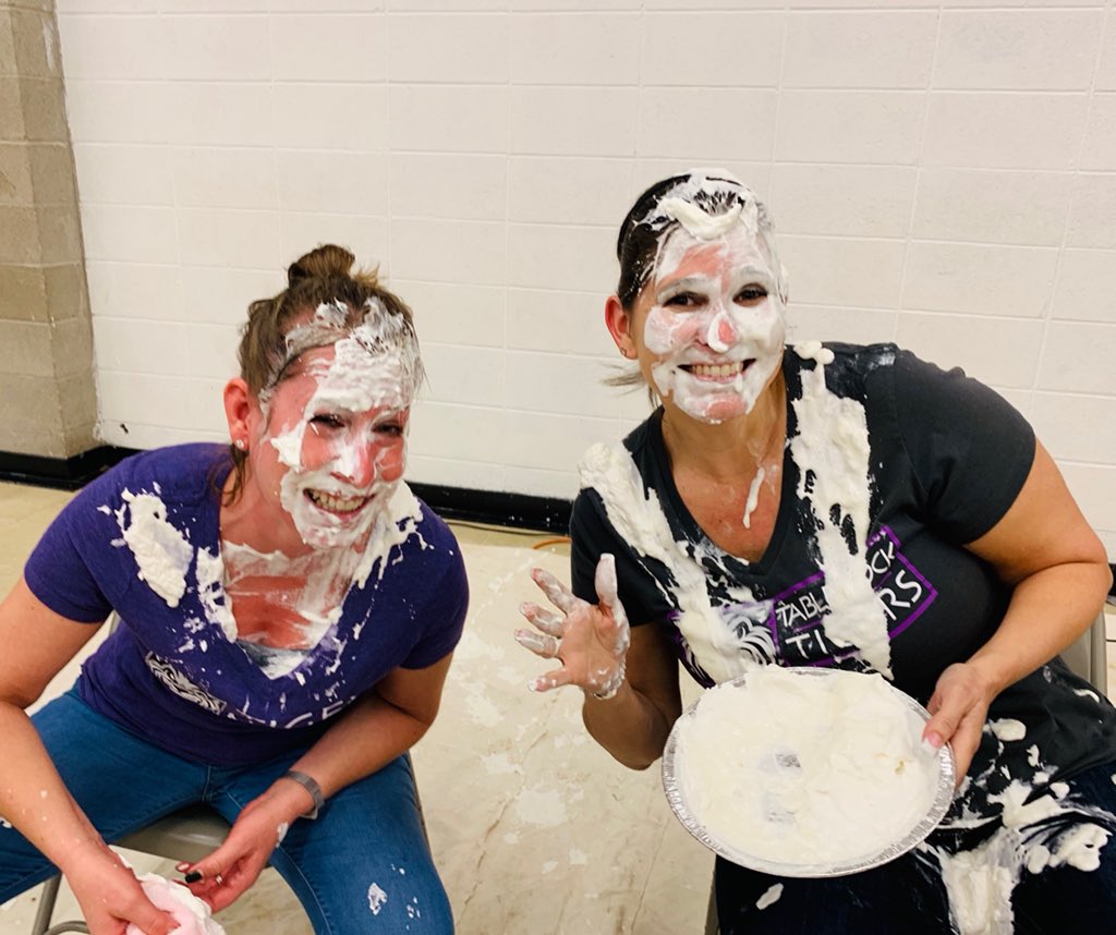 valerieshehorn's tweet photo. This is how we celebrate when our scholars meet their achievement goals!! #TREbeliefs #TREwegotthis #tablerockin https://t.co/SnlQlYBwwz