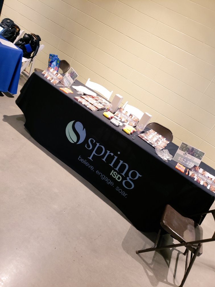 SISD_Talent's tweet photo. Dr. Kayla Randolph helps UTEP future teachers Choose Spring!
#liftyear #Miners #CoogLeaders #teacherlife https://t.co/jLYiHVK3TH