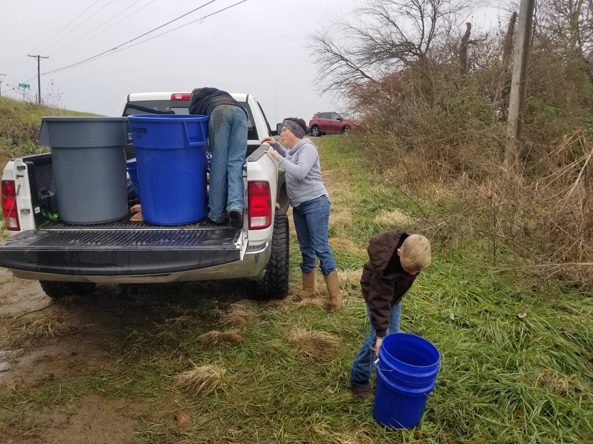 CMill_STEMguy's tweet photo. The trout are coming. @Shreve3309 starts her 6th year of #Troutintheclassroom @TroutUnlimited #GESPRIDE #GESteam Come see us this year. https://t.co/Up9xzMDiUc