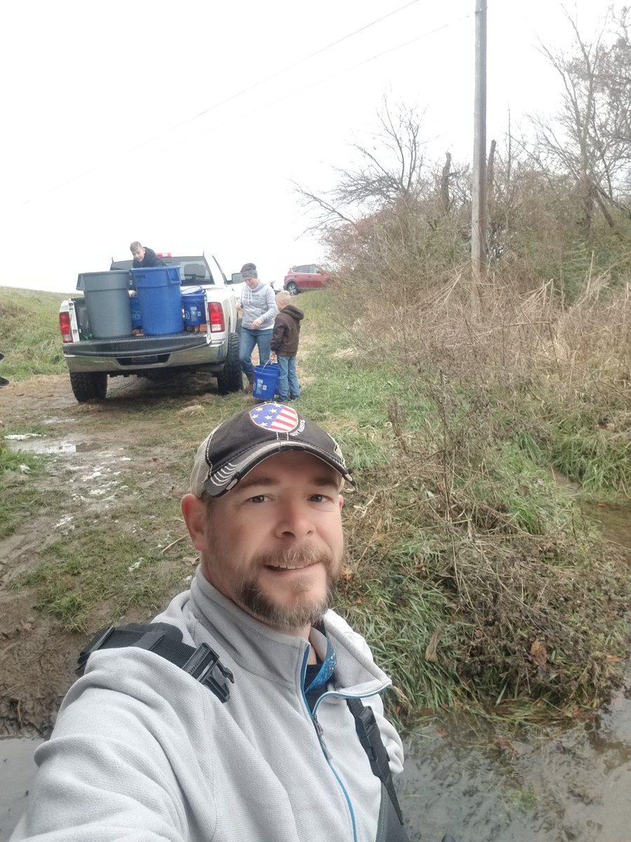 CMill_STEMguy's tweet photo. The trout are coming. @Shreve3309 starts her 6th year of #Troutintheclassroom @TroutUnlimited #GESPRIDE #GESteam Come see us this year. https://t.co/Up9xzMDiUc