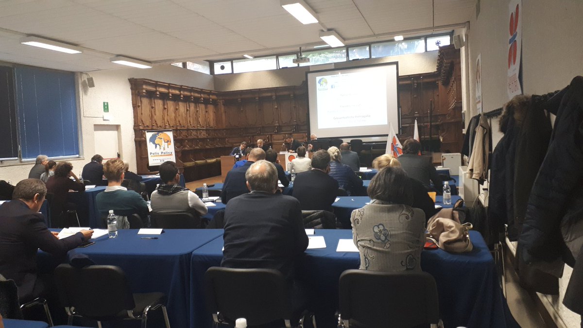 difendifuturo's tweet photo. È ora il momento di Giovanbattista Pietragalla (Fondo Assistenza Benessere S.M.S.): aspettativa di vita in condizioni di malattia grave e costo delle cure per le patologie croniche.
#PoP18 #Agorà https://t.co/KKC601jMc1