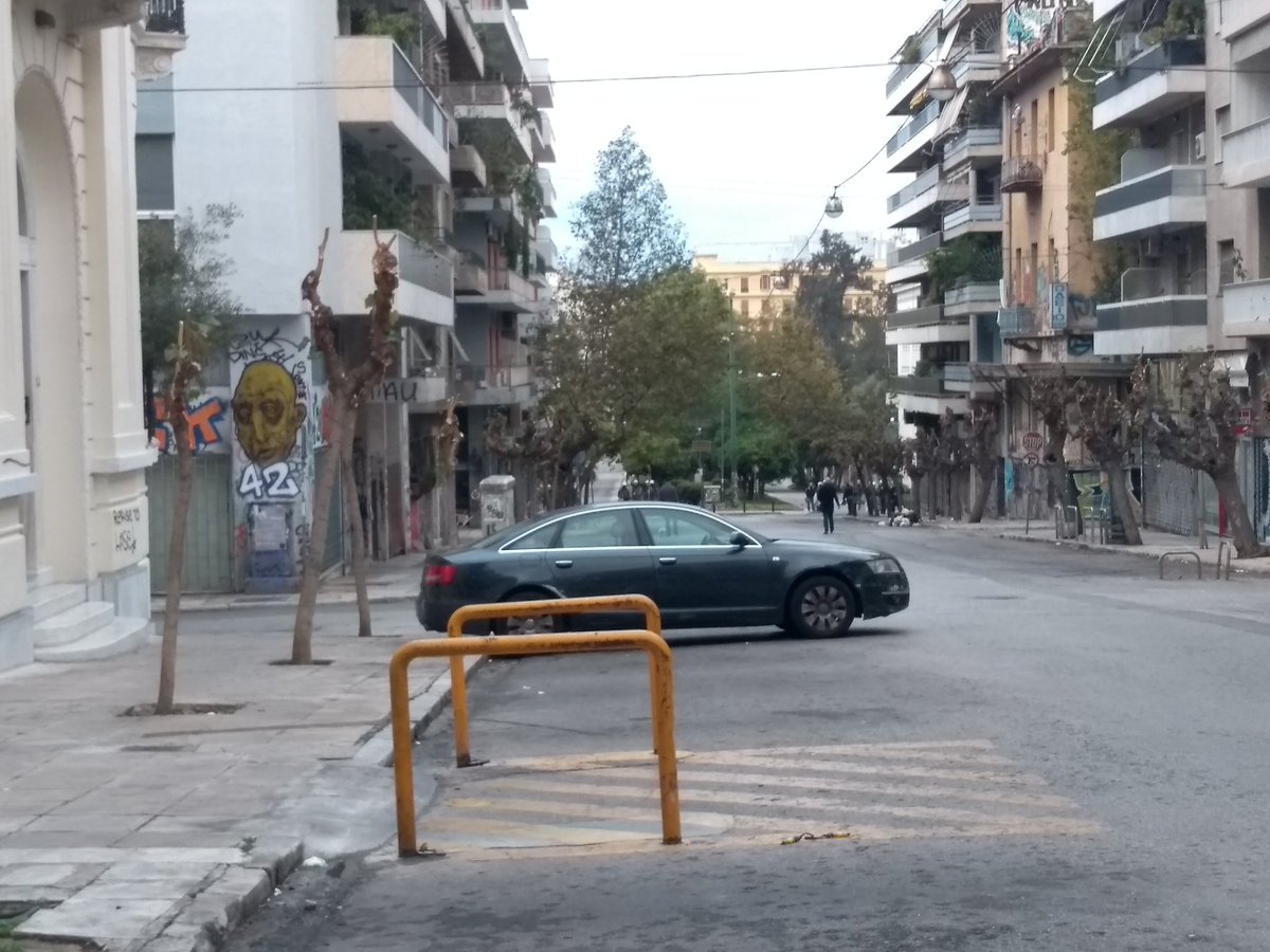 tsagko's tweet image. Αudi is feeling lucky στην τοποθεσία Τοσιτσα #Πολυτεχνειο