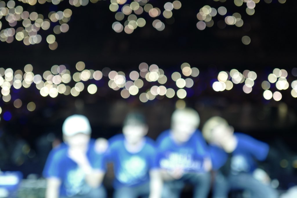 official_yoon_'s tweet photo. My camera was in crop mode 😂😂😂😂 trima kasi Jakarta💙💙💙💙 https://t.co/8lBBHu3ykE