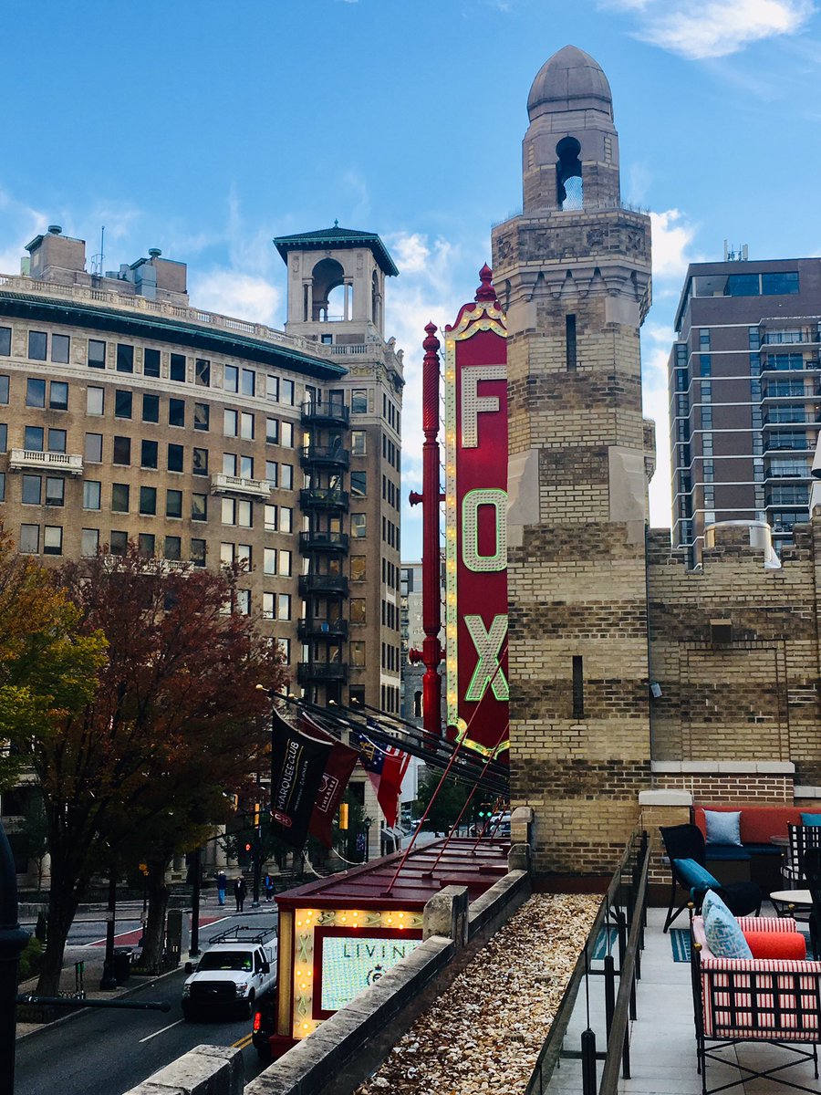 TravelgirlMag's tweet photo. Next time youβre in #Atlanta book a tour & go behind the curtain of the fabulous @TheFoxTheatre. The history & architecture details are fascinating from the seats to the lights. #AtlFox https://t.co/eiAHBwt8DG