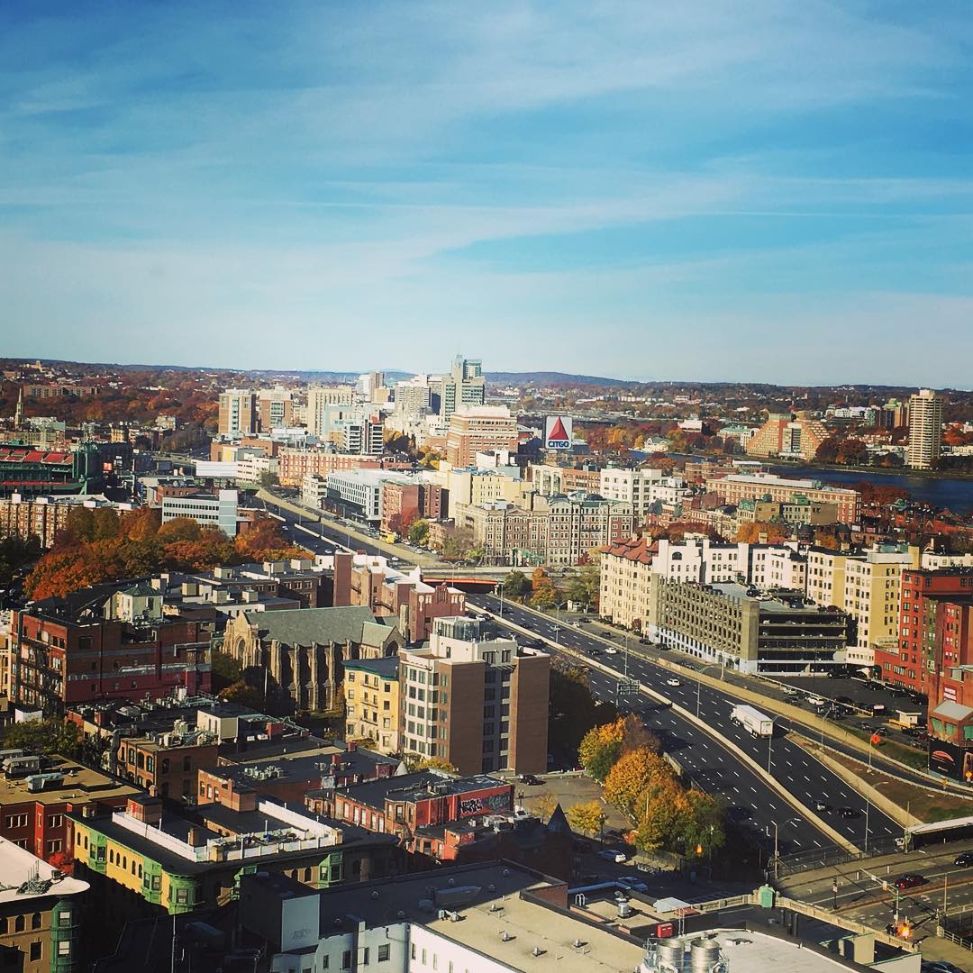 Classic views, fall hues.

📷 fujiboy1y