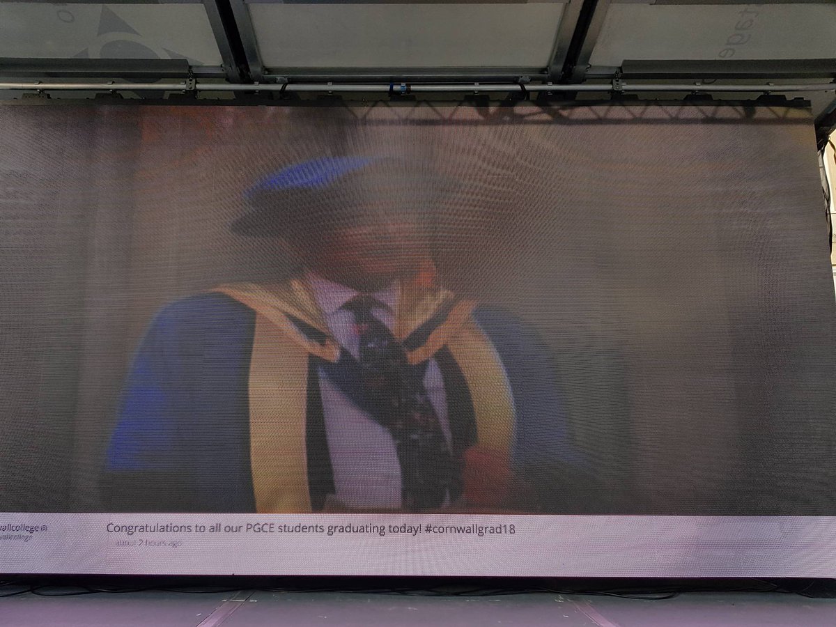 BictonCollege's tweet photo. The fantastic @AlanTuckett had just delivered a superb speech in front of our graduates #proudtobebicton #CornwallGrad18 https://t.co/6HSVuZ5oSw