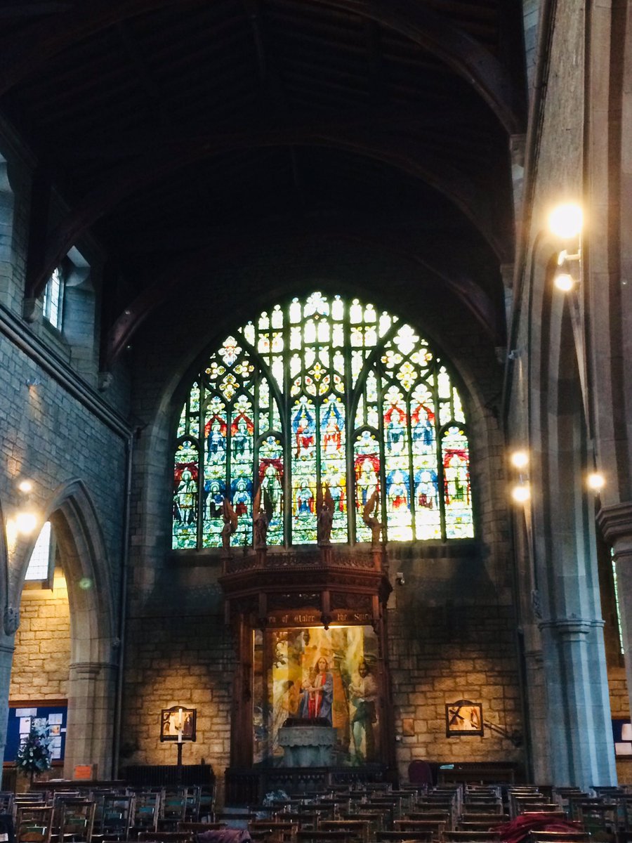 SJPopra's tweet image. Today’s office #stmargaretsilkley 🤩💖🎶

#justcasually #standardsaturday #sjpopra #lostinlights #vivaldi #gloria #händel #odeonstceciliasday #soexcited