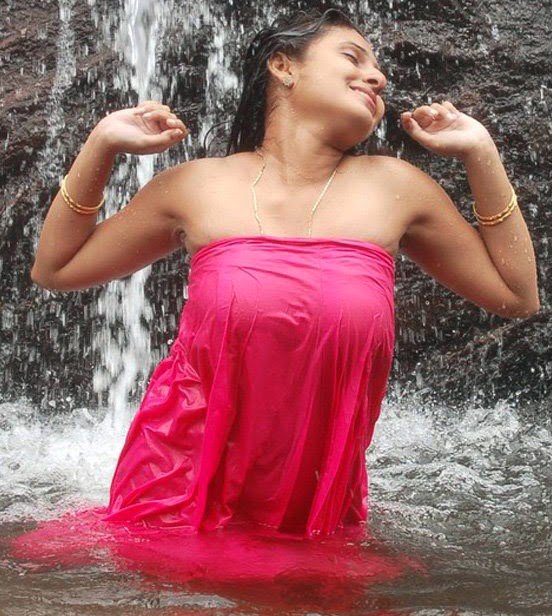 indianbgrade's tweet photo. Latest Heroine Actress monica bathing hot Photos Images https://t.co/aBb6Att2Ti