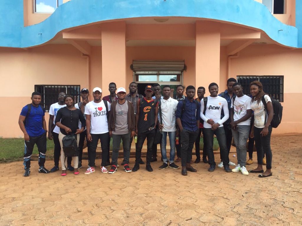 krauλain tweet media