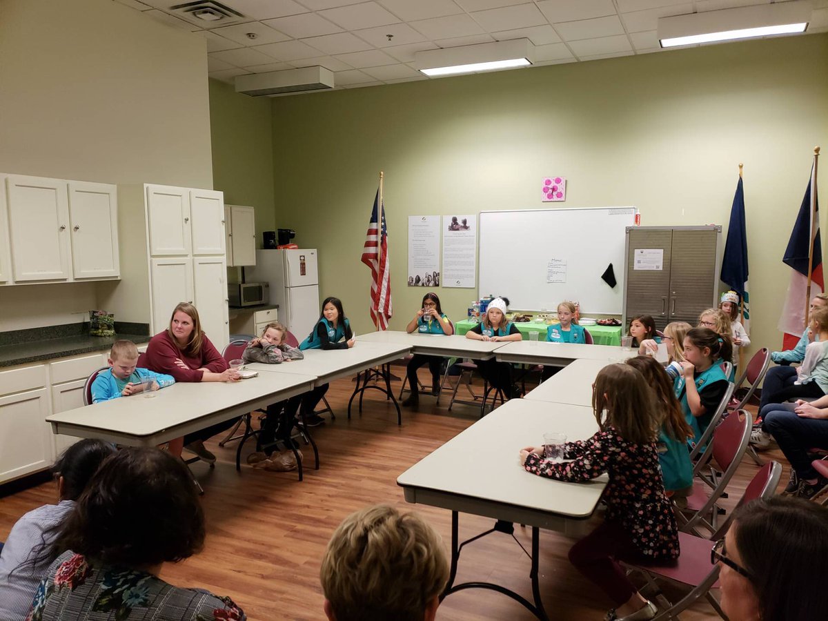 nataliebmiller's tweet photo. It was so much fun to be on a Ladies of Leadership panel last night for one of our Elliott Girl Scout Troops! Our @ElliottLearners asked great questions about our career choices and learning journeys! I was so impressed by their courage and leadership! #l2ipa Thank you,@sew1080. https://t.co/4OS3F3jnki