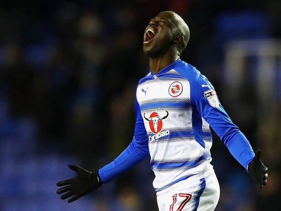 SUNCITYGLOBAL1's tweet photo. @modoubarrow14 thanks for passing by & supporting our cause. We guarantee you’ll love the products & wishing you all the very best with your footballing career with @ReadingFC. #suncityglobal #gambia #readingfc #modoubarrow #weekendvibes #football #solar #Entrepreneurship #GOD https://t.co/k2zWreYXsz