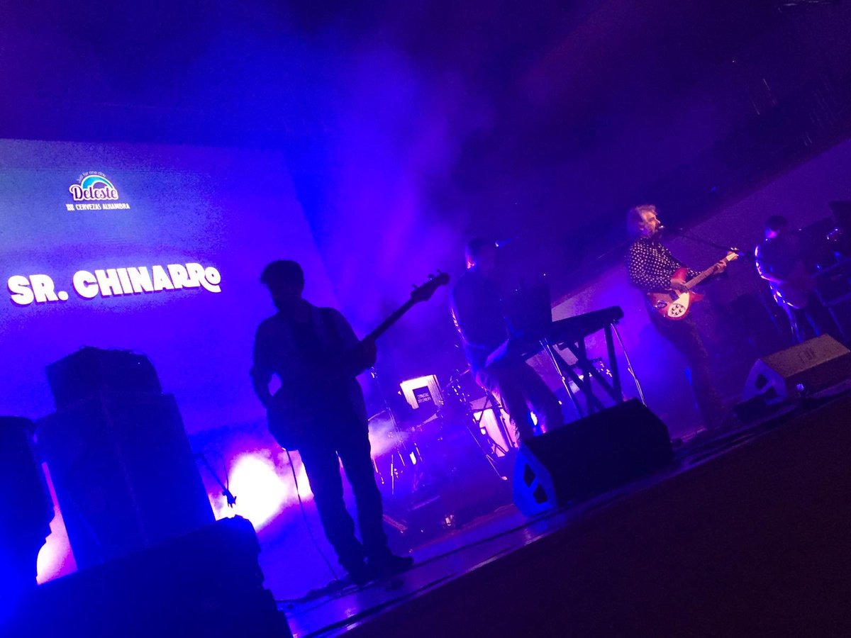 llumeneta tweet media