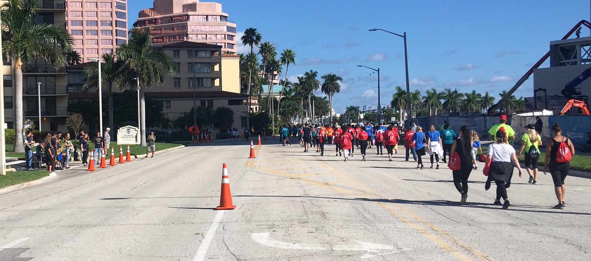 EngineerBrent's tweet photo. Fun times at the Heart Walk done by @AHASouthFlorida this morning.  Thanks to @Erica4schools for bringing me along.  It’s easy to keep stepping when you hear the bands from @thedreambbchs and @WBRCHS! https://t.co/8FhAdE2GOo