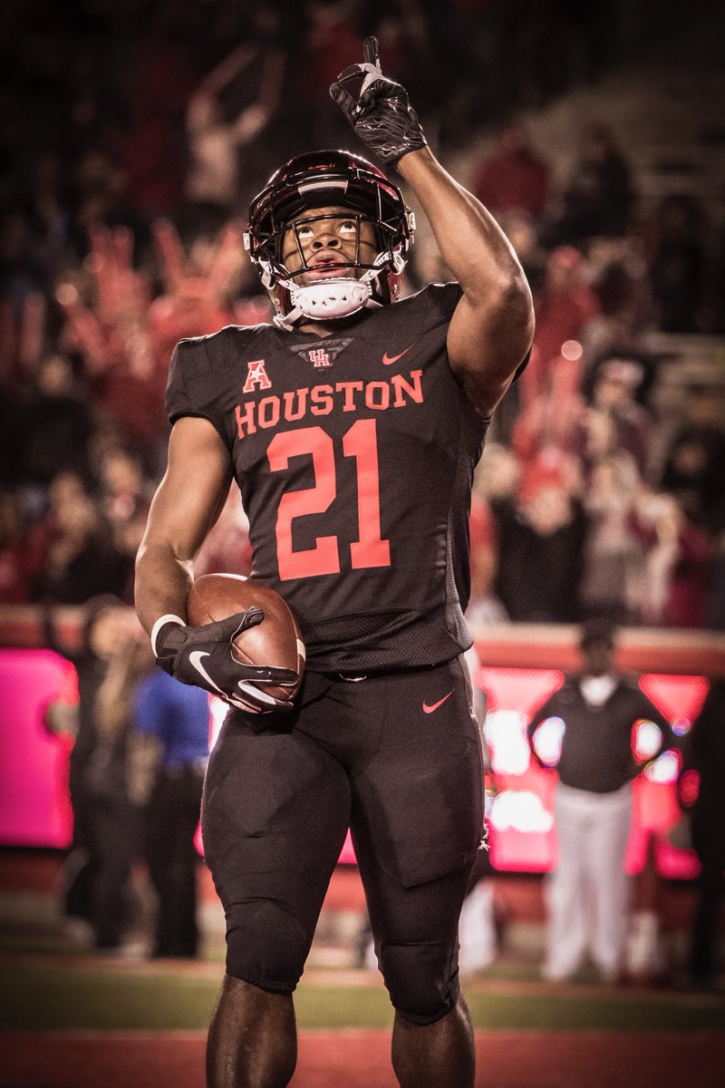 UHCougarFB's tweet image. Took the Carr for 6.

#HTownTakeover