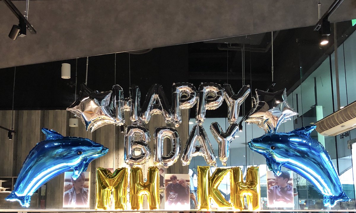 NOVBABIES_9311's tweet image. happy birthday to our nov babies!
thankyou @projectcode11 for the beautiful kihyuk event!๐โญ๏ธ๐ฌ
thankyou everyone who came to collect our fansupport! hope you guys like the photocards!๐ถ๐นโค๏ธ
thankyou those who gave us fansupport items too!๐
#PROJECTCODE11 
#MINHYUK #KIHYUN