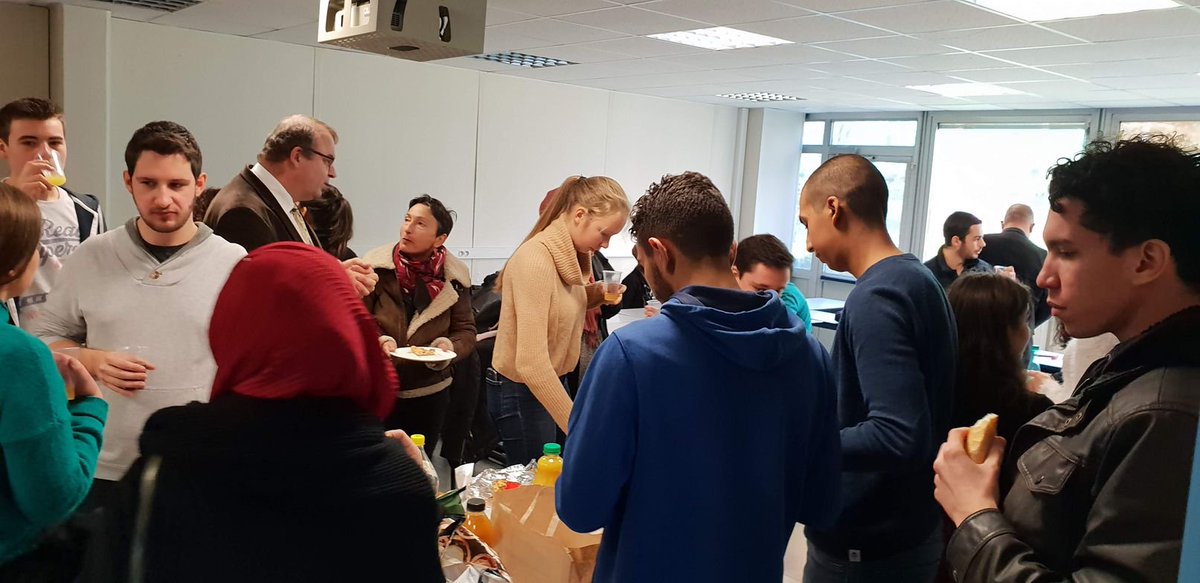 Gamixlab's tweet image. Félicitations aux 48 étudiant.e.s 
du @Gamixlab pour leur participation active à la journée annuelle du lab ! 11 excellents projets ludopédagogiques pour l&apos;année 2018-2019 @glycannes @UPECactus @philippelid @IAE_G_Eiffel @EsipeCreteil @InfoEtGestion
@AsmodeeResearch #GameInLab