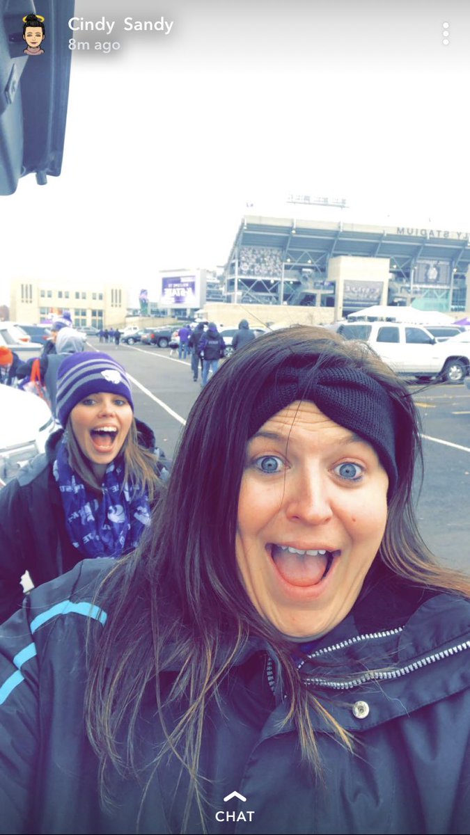 Miss_Mandy13's tweet photo. #kstategameday https://t.co/YeCTIGAeBZ