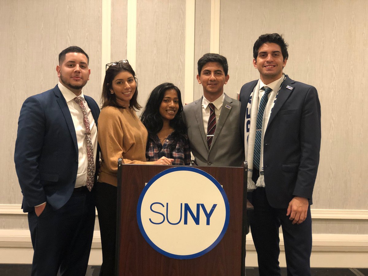 USSCUNY's tweet photo. Guess who we ran into at the #SUNYSA #FallConference2018? @internpolitica representing @NYPIRG and speaking about the free speech movement! #FSM https://t.co/3jVaGWJZ7x