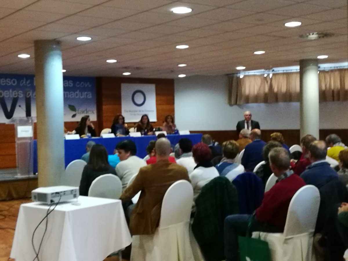 escuidados's tweet photo. XVI CONGRESO DE PERSONAS CON #DIABETES DE #EXTREMADURA.
Queremos felicitar a #FADEX y a todos los que han hecho posible este congreso lleno de experiencias y testimonios que seguro os han emocionado tanto como a nosotros.
FELICIDADES y volveremos el próximo año!! https://t.co/UsWTiscFw7