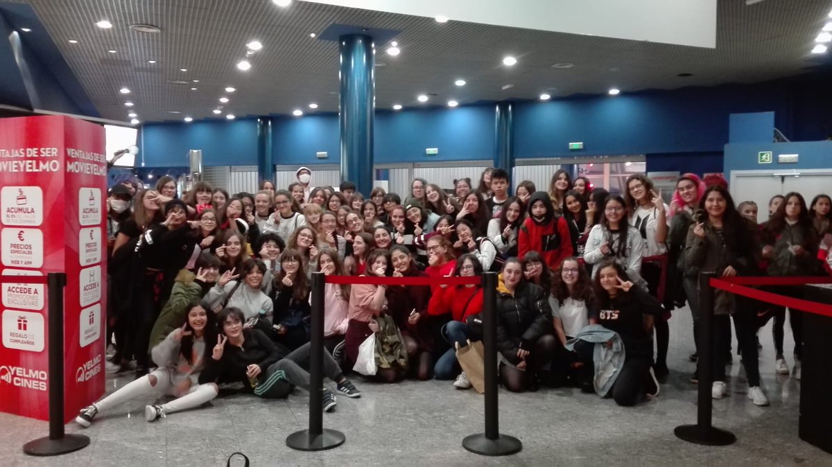 innerxstar's tweet photo. Contentísima por este día! #BurnTheStageTheMovie #BTS @bts_bighit #BurnTheStage_Spain @YelmoCines https://t.co/lJsEirD5eP