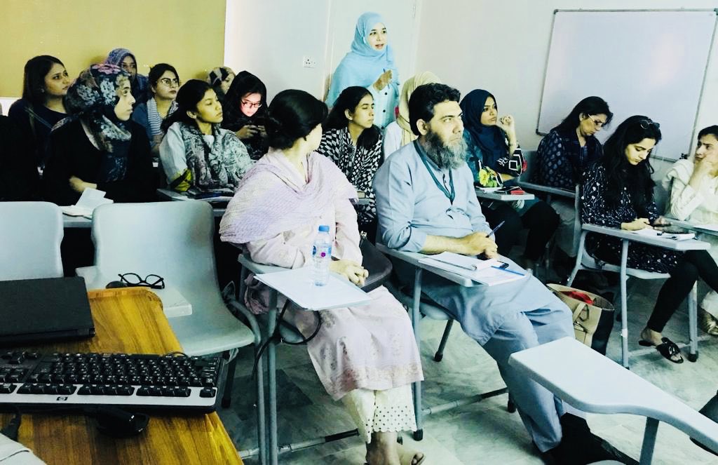 aba_world's tweet image. We had a wonderful professional training session at Ziauddin hospital in Karachi, Pakistan with an excellent group of interactive speech pathologists. #BFSkinner #VerbalBehavior #Telehealth #AutismPakistan #ABAPakistan #ABAAsia #AutismAsia #autismawareness #Autismspeech
