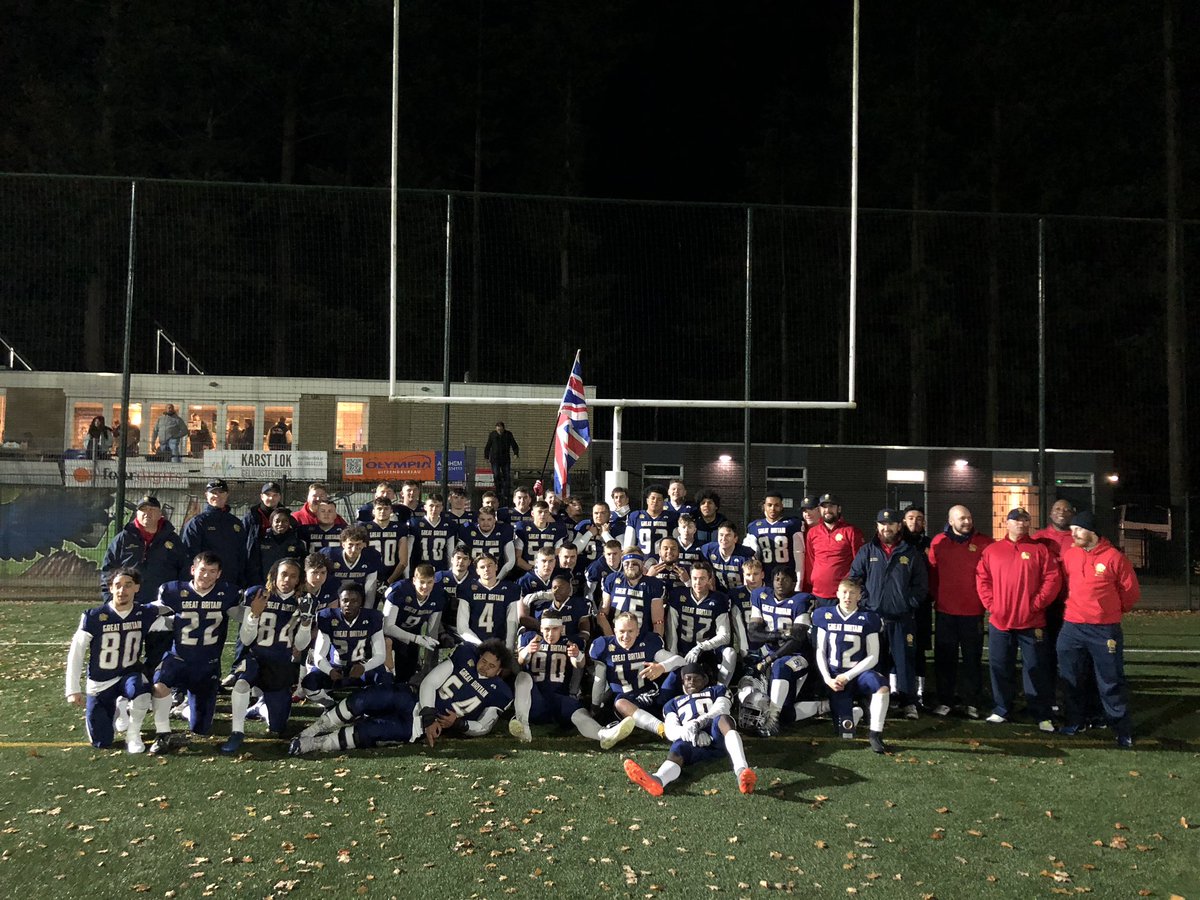 neilreynoldsnfl's tweet photo. Well done to the GB Lions under 19s for their guts and skill on display in Holland today. Never stopped playing hard. Was a privilege to watch. You did your country proud, boys 🇬🇧🏈 https://t.co/puAczjgLoh