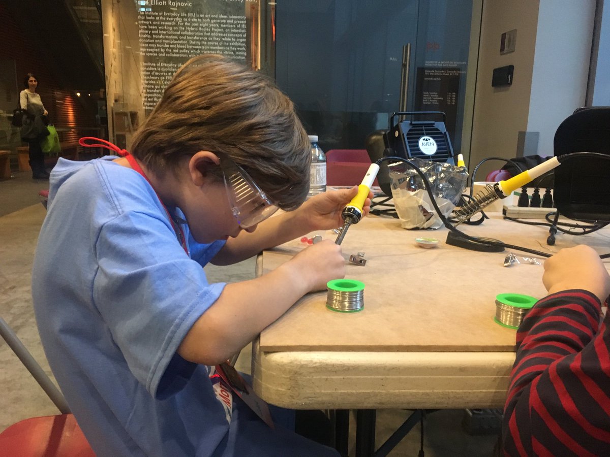 The soldering party don’t stop! #mmf18