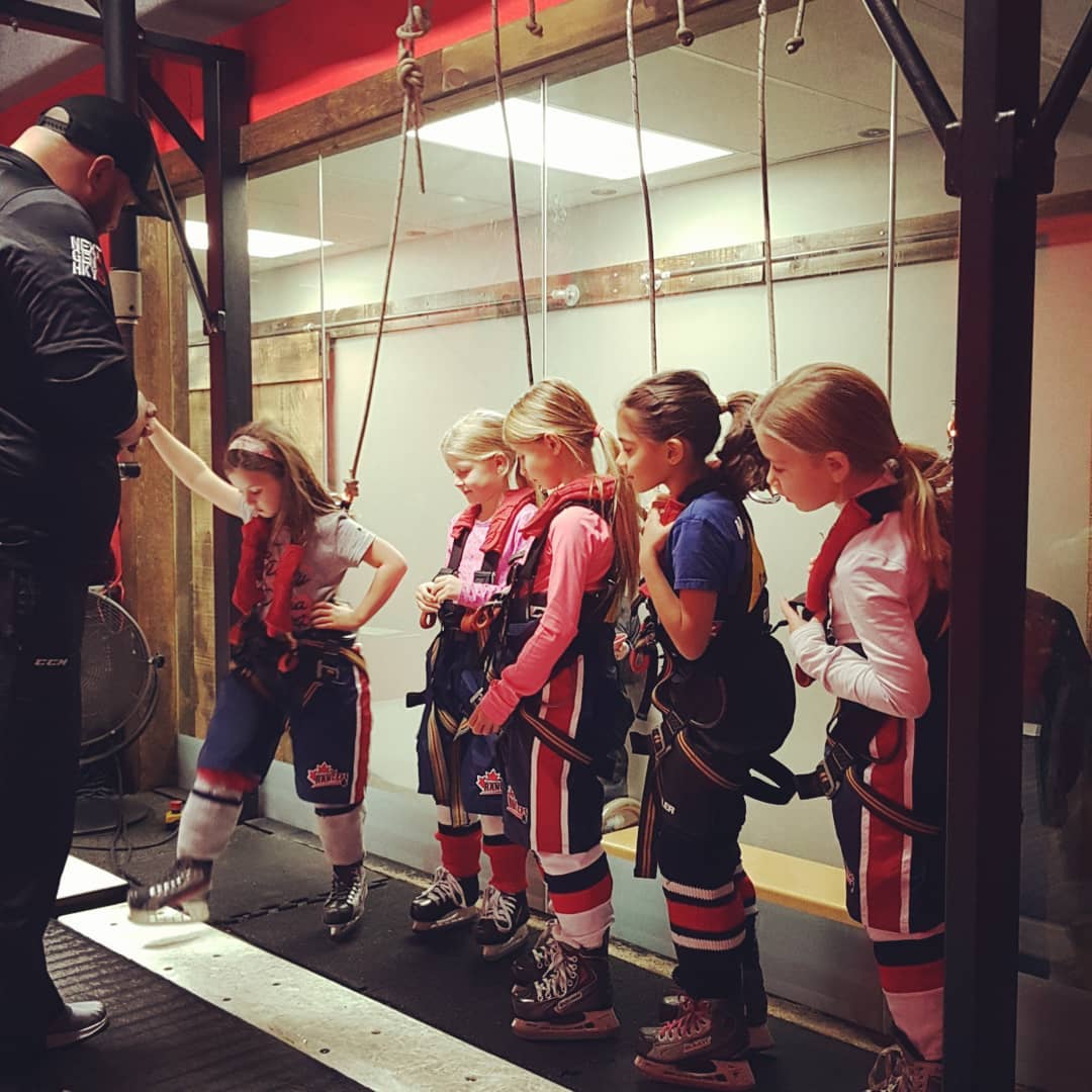 KGHAHockey's tweet photo. #KGHA1819 Novice C Rangers putting in some reps on the treadmill at @NextGenHKY last night. 💪🏻 Big thanks to @daggett65 for all his help! #LegsFeedTheWolf #NextGenHKY https://t.co/nn6pMaLlOZ