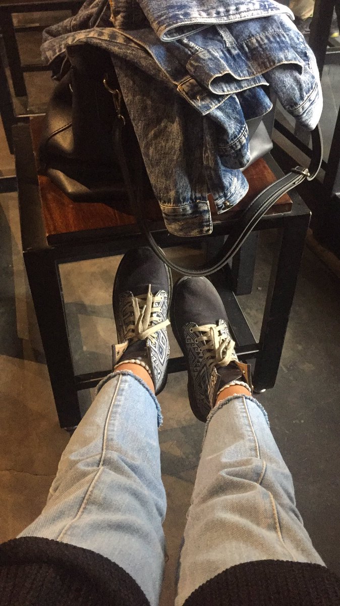 .͡▹ PURI NGEYEL tweet media