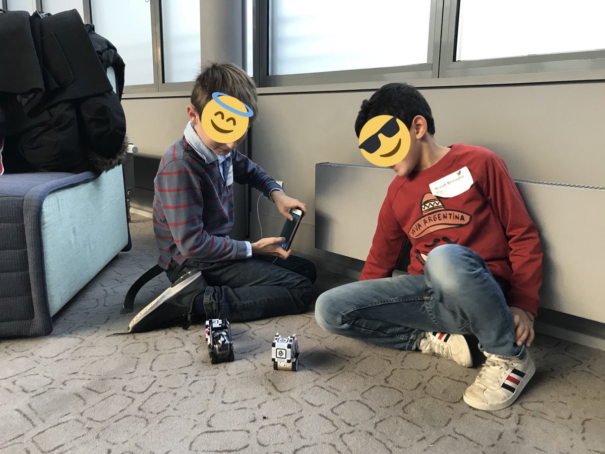 CoderDojoParis's tweet image. Encore une session réussie chez @TwitterParis avec les jeunes Codeurs plein d’imagination et d’innovation de #CoderDojoParis #KidsWhoCode