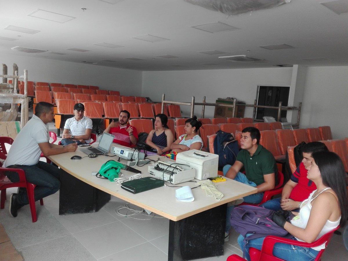 arbeyrobles1981's tweet photo. 3 Practica #EnsamblePC2018, @UnadccavNeiva Practicando con #Impresoras #Laser #Matrizdepunto #Armando #Desarmando @carocalleve, @RedestUNAD, @ClaudioCamiloG1, @Alex_AparicioR, @UniversidadUNAD, @johnfmontes @ECBTI_Neiva @AMendezGonza. https://t.co/Xj9uOCf3Az